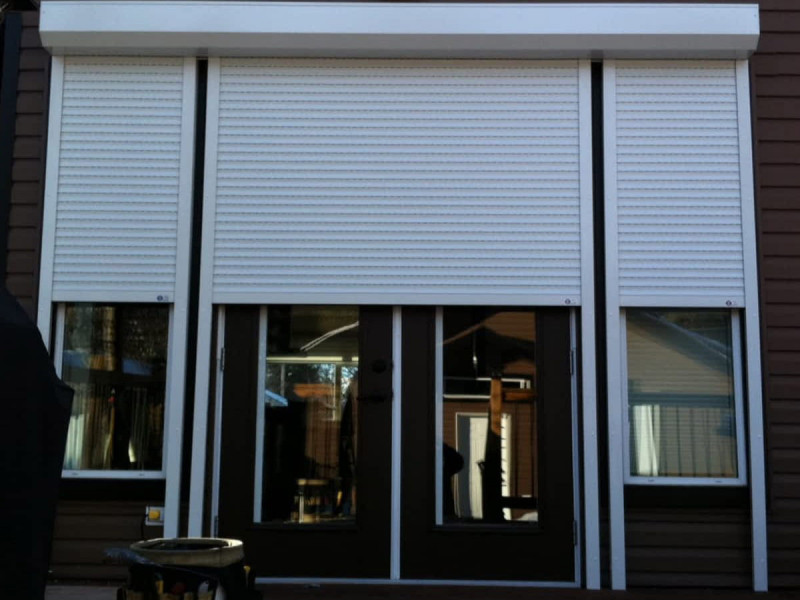 Műanyag redőny szereléssel