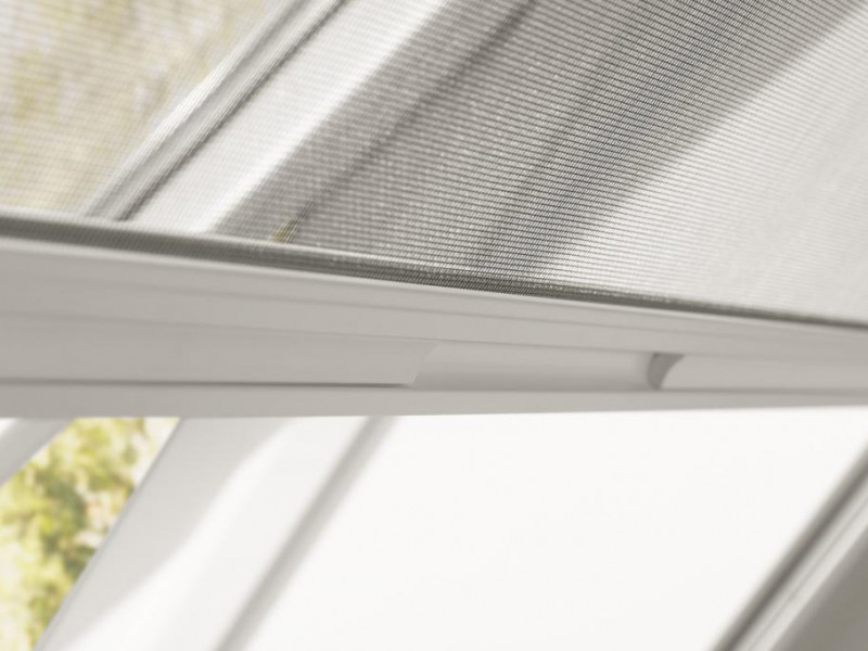 Rolós szúnyogháló ablakra