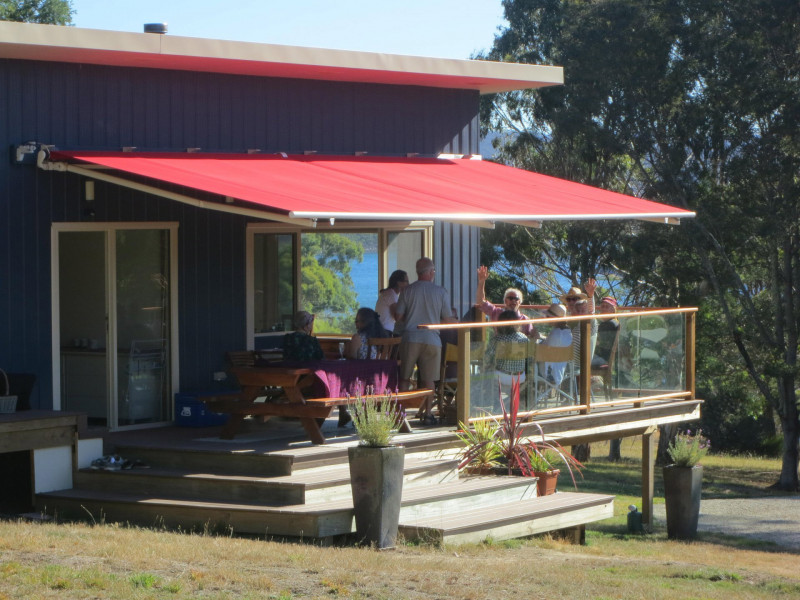 Csuklókaros napellenző Csuklókaros napellenző