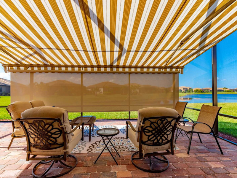 Korszerű napellenző